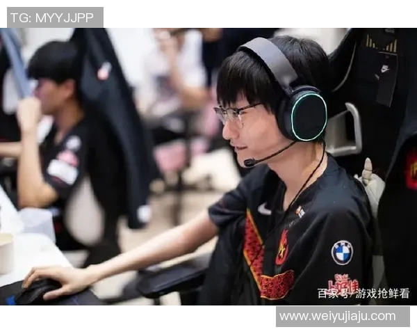 FPX战队在王者荣耀赛场上的经验革新与战术演变探讨 FPX战队在王者荣耀赛场上的经验革新与战术演变探讨