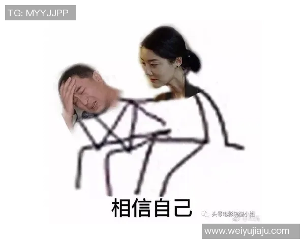 三位好友幽默调侃中国足球明星的趣事与笑料分享